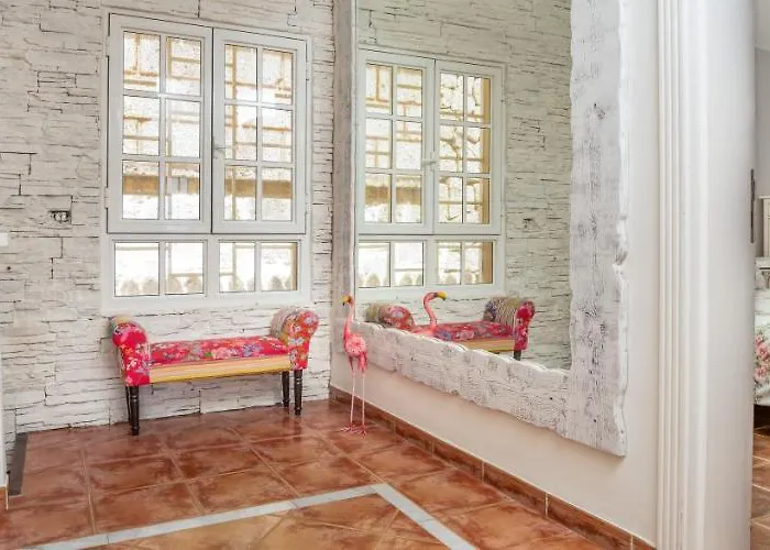 Villa Deluxe Bella Air Con & Heated Pool, Tenerife South *