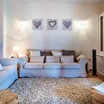 Deluxe Bella Air Con & Heated Pool, Tenerife South ヴィラ