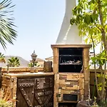 Deluxe Bella Air Con & Heated Pool, Tenerife South 빌라 *