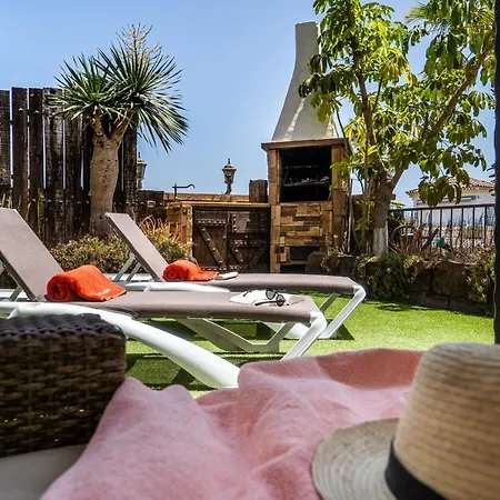Deluxe Bella Air Con & Heated Pool, Tenerife South וילה Chayofa
