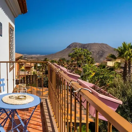 וילה Deluxe Bella Air Con & Heated Pool, Tenerife South