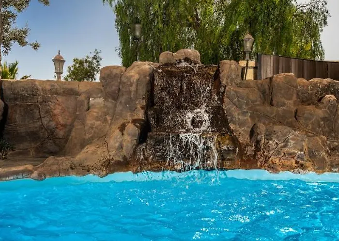 Deluxe Bella Air Con & Heated Pool, Tenerife South *