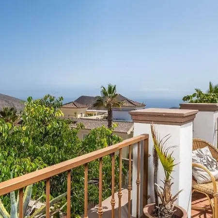 וילה Deluxe Bella Air Con & Heated Pool, Tenerife South Chayofa