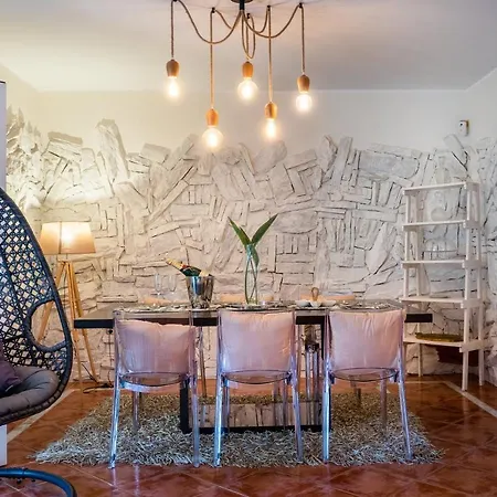 Deluxe Bella Air Con & Heated Pool, Tenerife South *