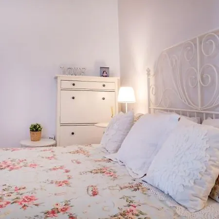 Deluxe Bella Air Con & Heated Pool, Tenerife South * Chayofa